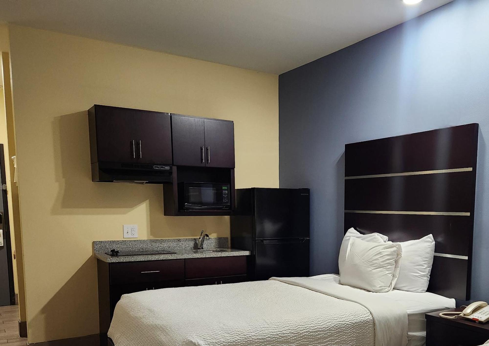 Days Inn By Wyndham Baton Rouge Airport Eksteriør bilde